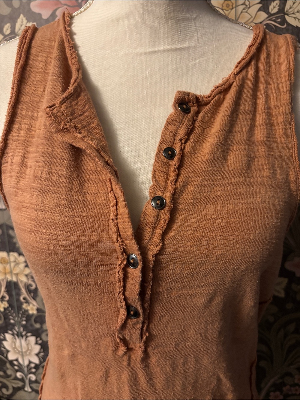 We the Free distressed 100% cotton amber tank, size large - Picture 3 of 5